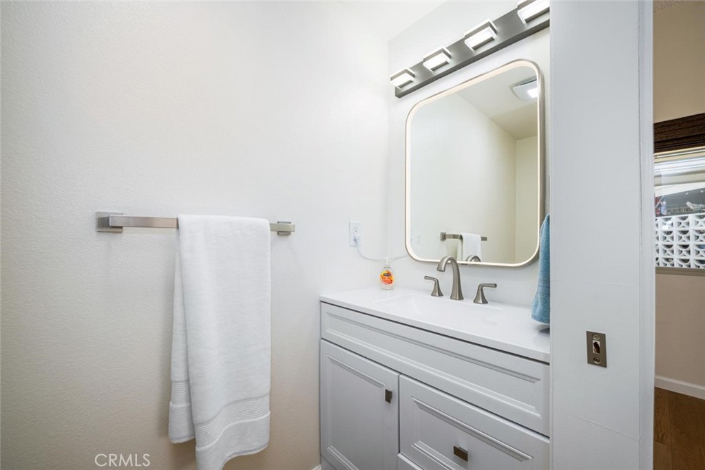 13741 Thunderbird Drive 47L, Seal Beach CA 90740 - photo 32