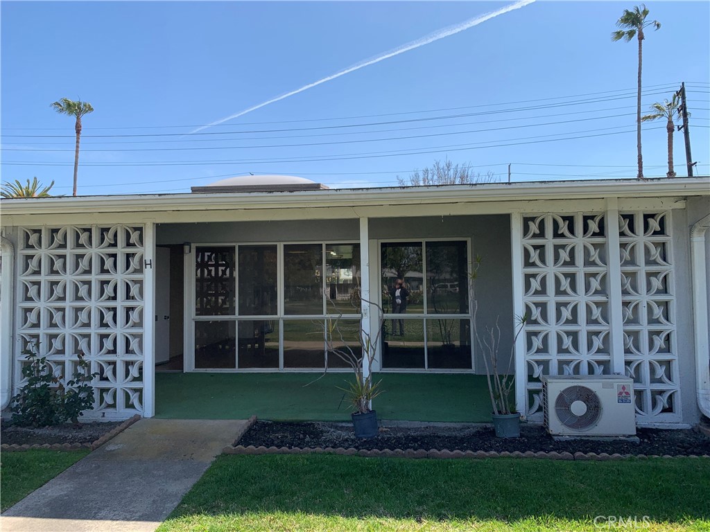 1381 Monterey Rd., M2-62H, Seal Beach CA 90740 - photo 1