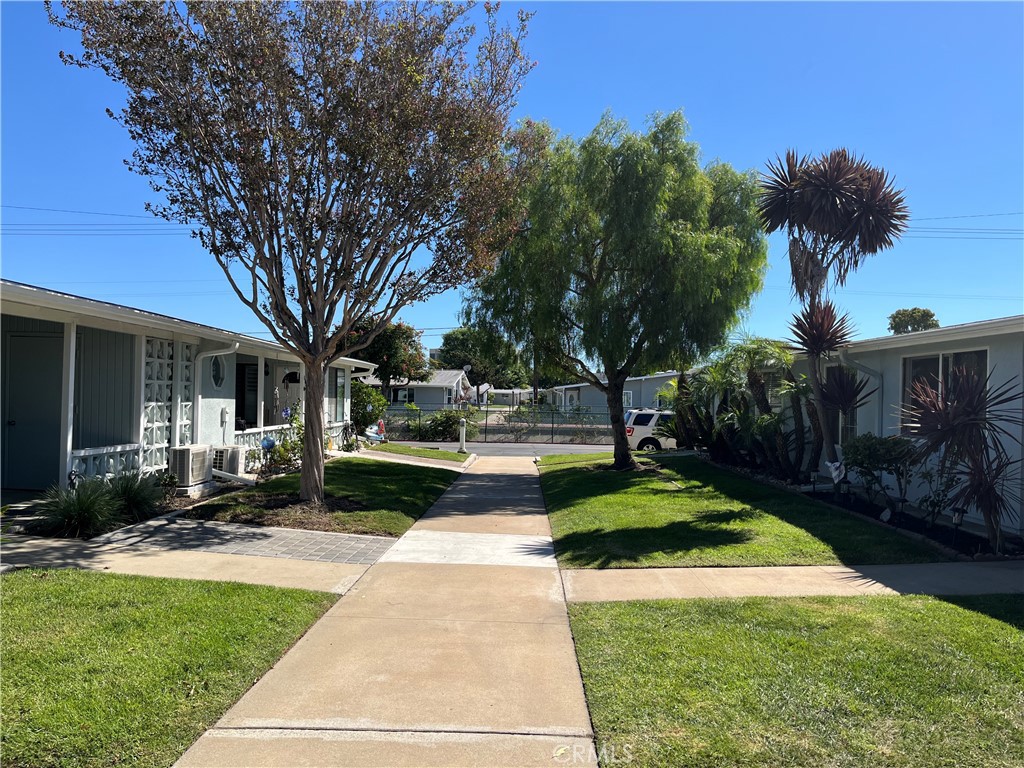 13862 Fresh Meadow Lane, M3-8J, Seal Beach CA 90740 - photo 2
