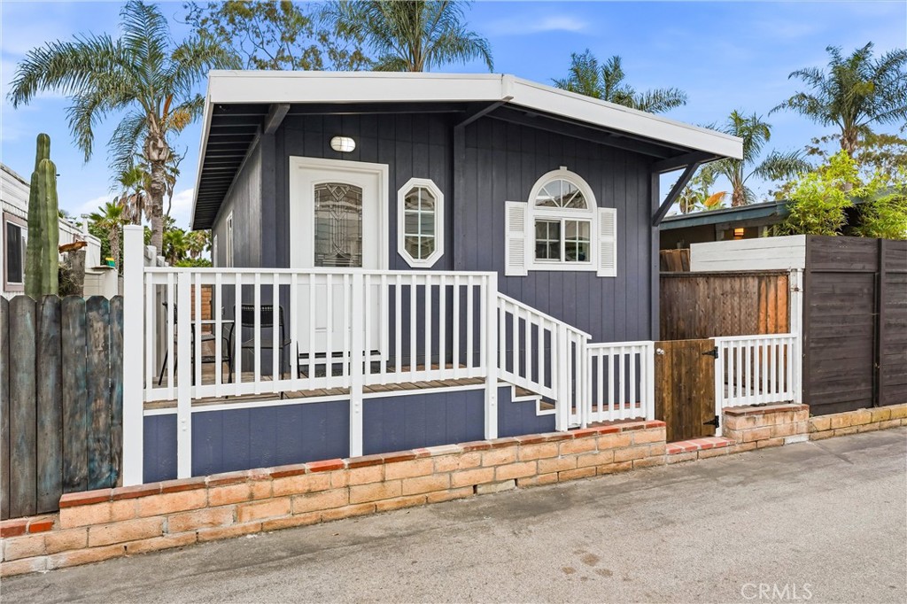 14 Cottonwood Lane, Seal Beach CA 90740 - photo 2