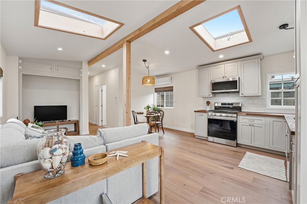 14 Cottonwood Lane, Seal Beach CA 90740 - photo 9