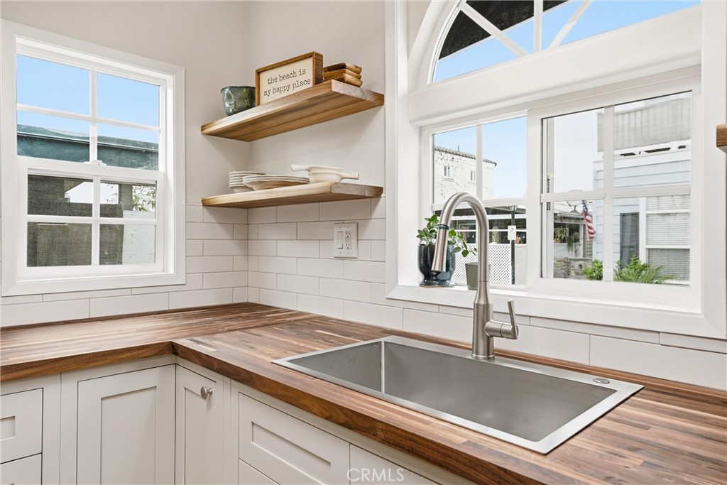 14 Cottonwood Lane, Seal Beach CA 90740 - photo 17