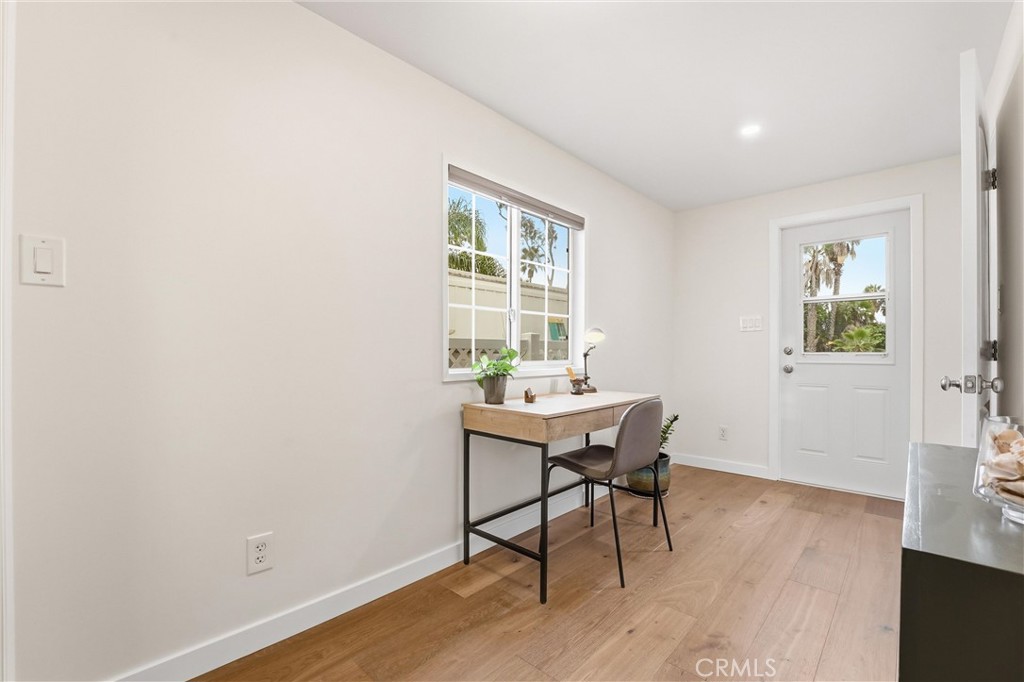 14 Cottonwood Lane, Seal Beach CA 90740 - photo 31