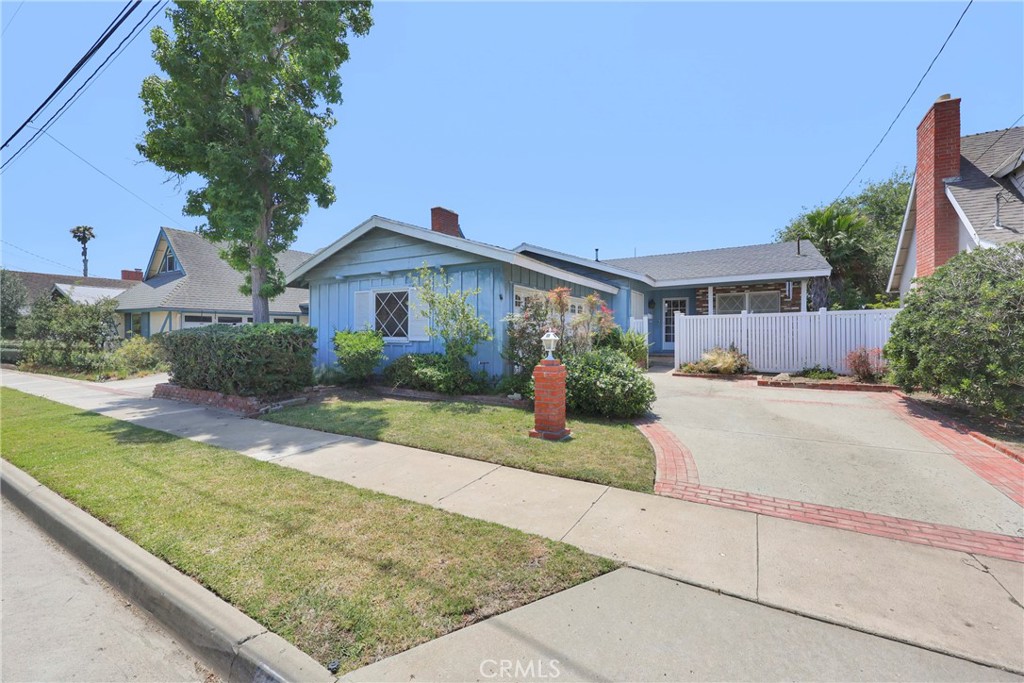 140 Coastline, Seal Beach CA 90740 - photo 1