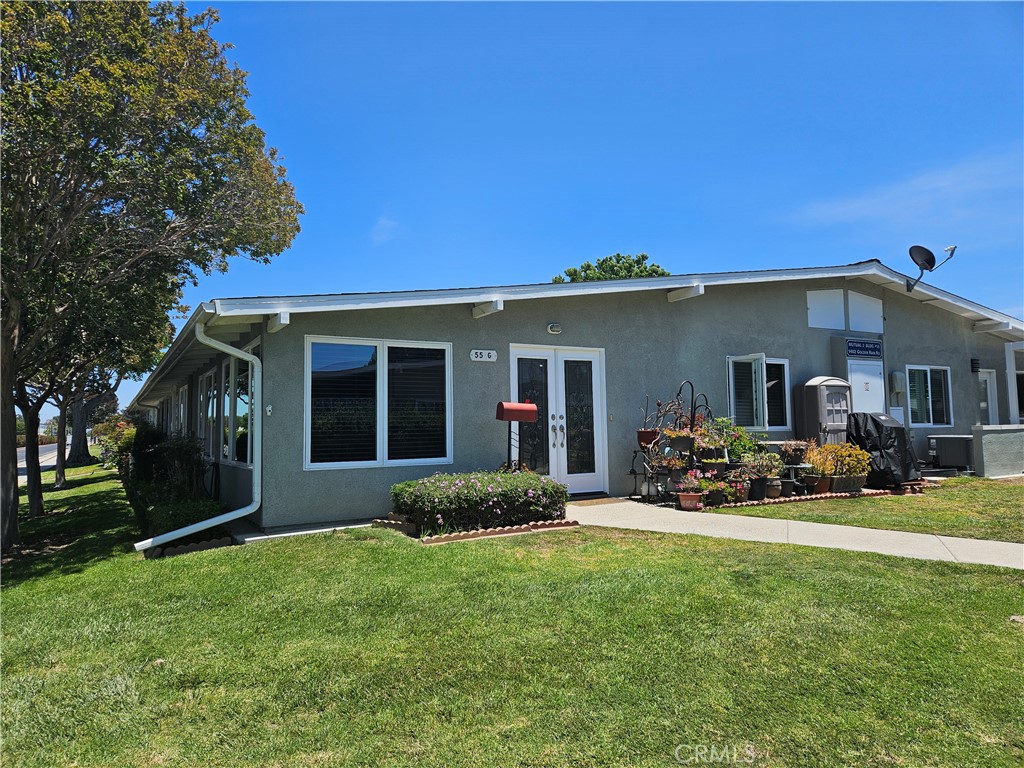 1402 Golden Rain Road 55 G, Seal Beach CA 90740 - photo 1