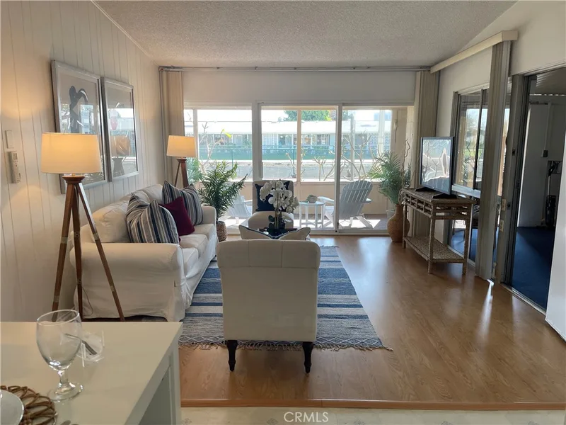 1421 Golden Rain Road 4 87F, Seal Beach, CA 90740