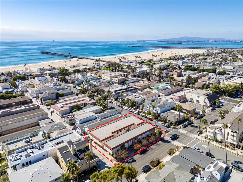 144 11th A, Seal Beach, CA 90740