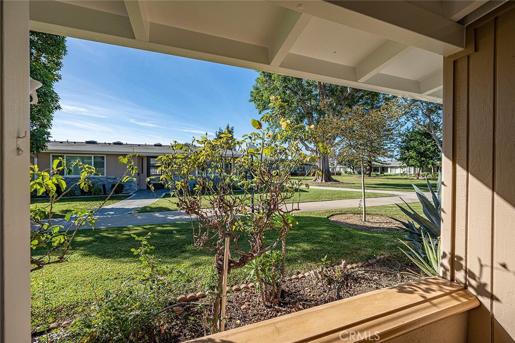 Expansive Greenbelt Views - 1441 Homewood Road M5-96C, Seal Beach CA 90740 - photo 4