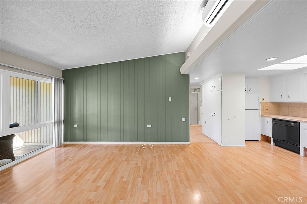 1441 Homewood Road M5-96C, Seal Beach CA 90740 - photo 9