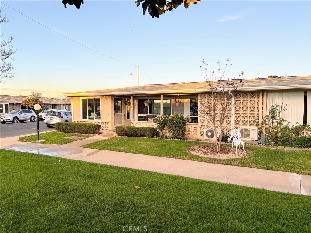 1460 Pelham Road M5-106F, Seal Beach CA 90740 - photo 1