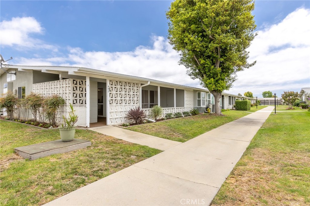 1462 Golden Rain Road 49 F, Seal Beach CA 90740 - photo 1