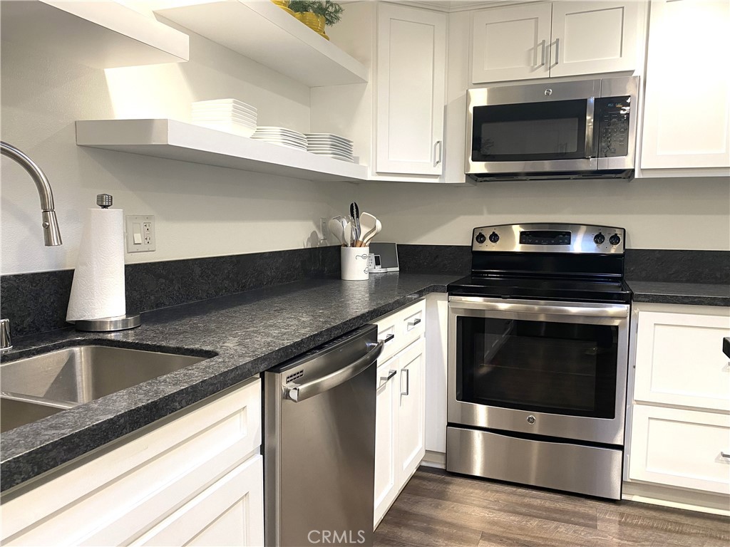 1500 Homewood Rd., M5-94E, Seal Beach CA 90740 - photo 14