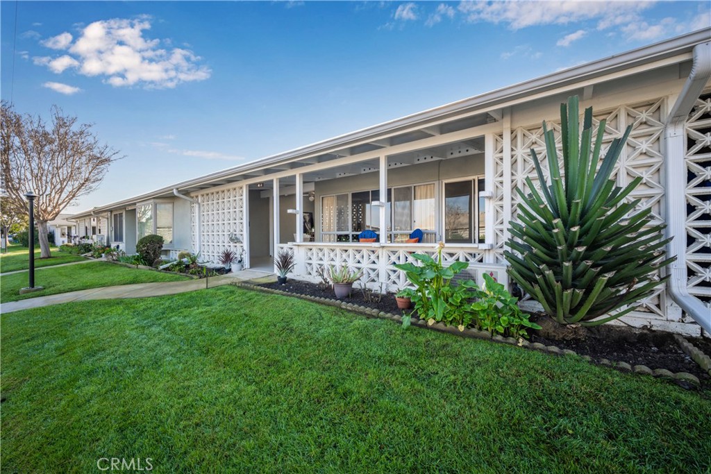 1502 Golden Rain Road 46J, Seal Beach CA 90740 - photo 1