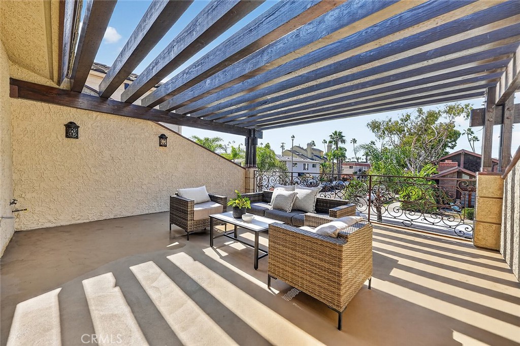 Take in the ocean views as you're only a few blocks from the Pacific - 154 12th, Seal Beach CA 90740 - photo 7