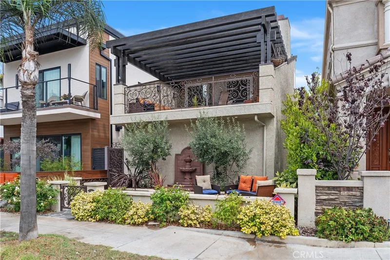 154 12th Street, Seal Beach, CA 90740