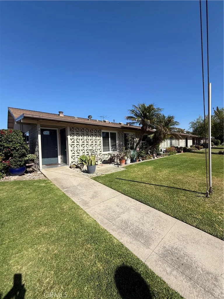 1540 Northwood Rd. 11-270L, Seal Beach, CA 90740