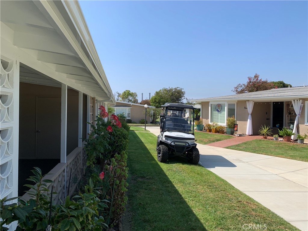 1541 Homewood Rd., M5-112H, Seal Beach CA 90740 - photo 4