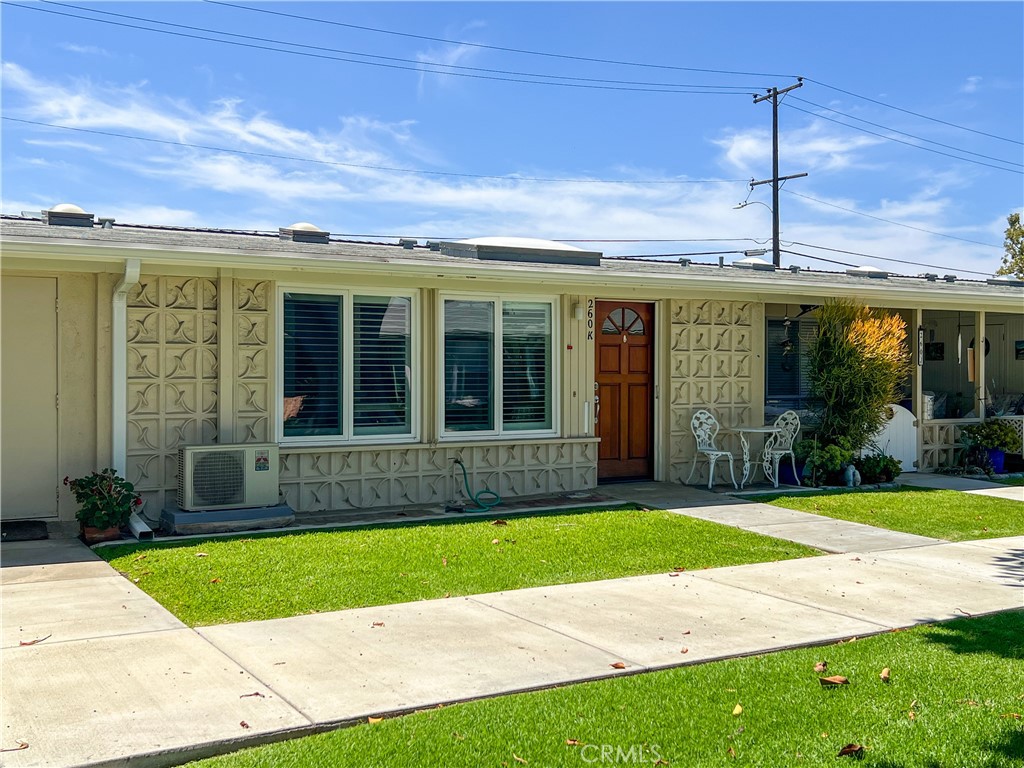 1561 Interlachen Rd., M10-260K, Seal Beach CA 90740 - photo 1