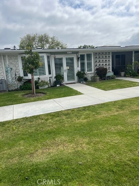 1564 Merion Way, M2-34K, Seal Beach, CA 90740
