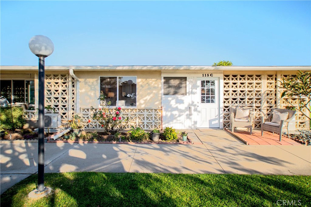 1570 Homewood Rd., M5-115C, Seal Beach CA 90740 - photo 1