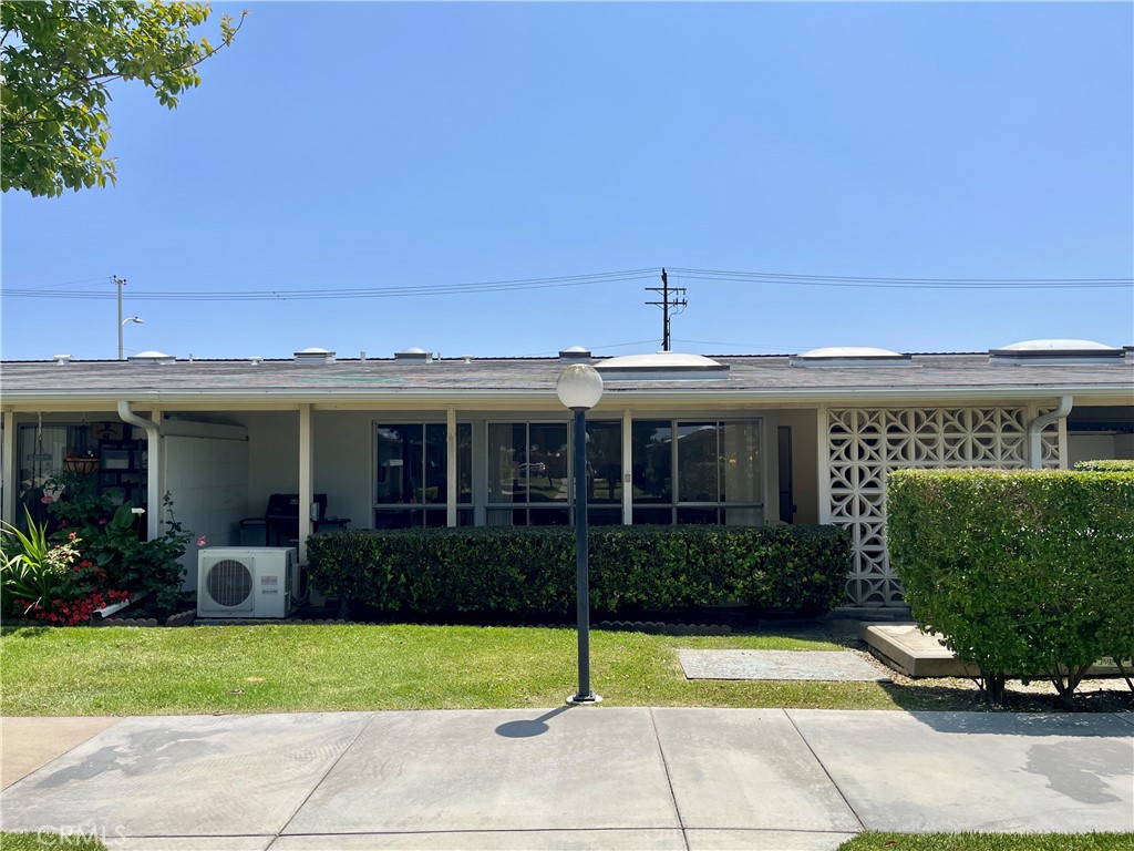 1571 Golden Rain Rd., M5-118I, Seal Beach CA 90740 - photo 1
