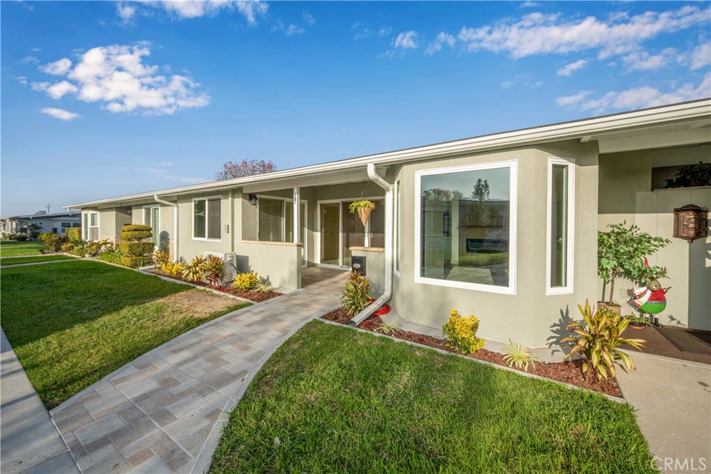 1641 Monterey Road 18E, Seal Beach CA 90740 - photo 1