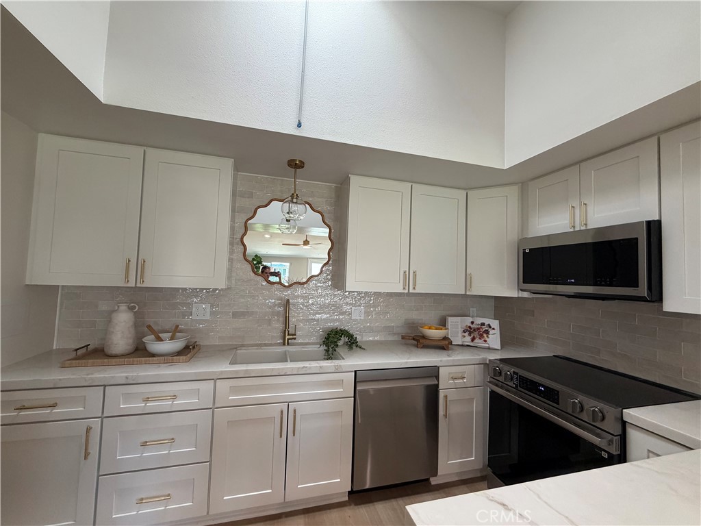 1660 Glenview Rd., M12-78G, Seal Beach CA 90740 - photo 10