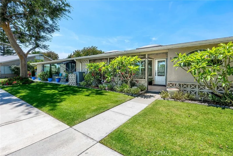1830 Sunningdale 20E, Seal Beach, CA 90740