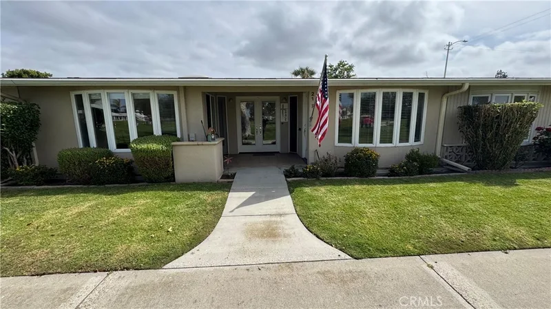 1841 Golden Rain Road 21F, Seal Beach, CA 90740