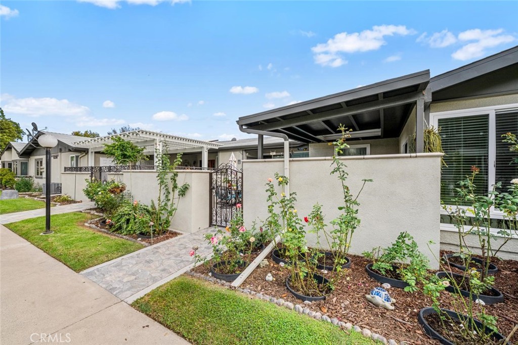 1851 McKinney Way 25B, Seal Beach CA 90740 - photo 4