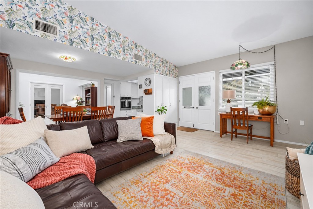 1851 McKinney Way 25B, Seal Beach CA 90740 - photo 11