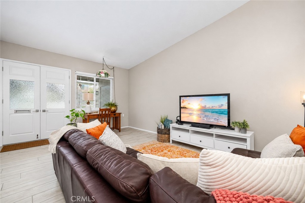 1851 McKinney Way 25B, Seal Beach CA 90740 - photo 17