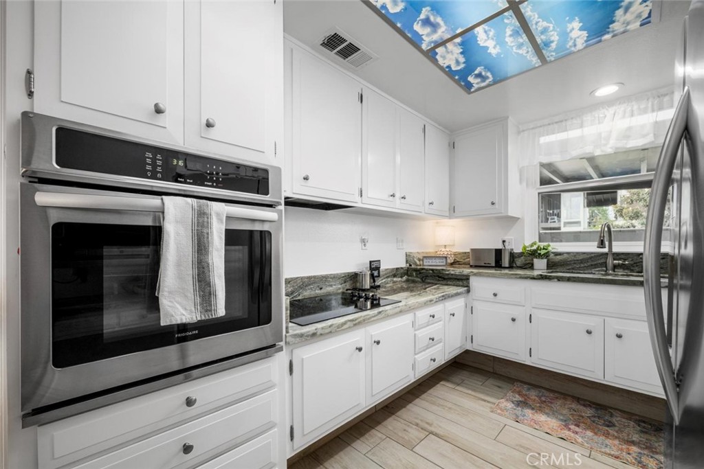1851 McKinney Way 25B, Seal Beach CA 90740 - photo 19