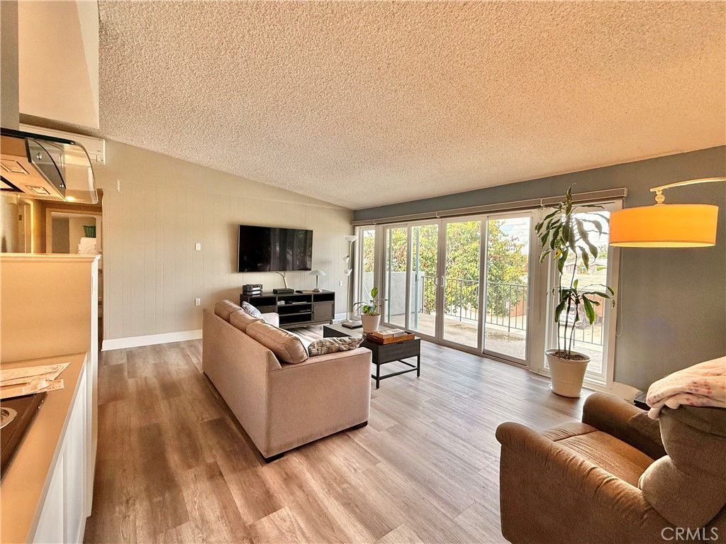 1860 McKinney Way 21J, Seal Beach CA 90740 - photo 4