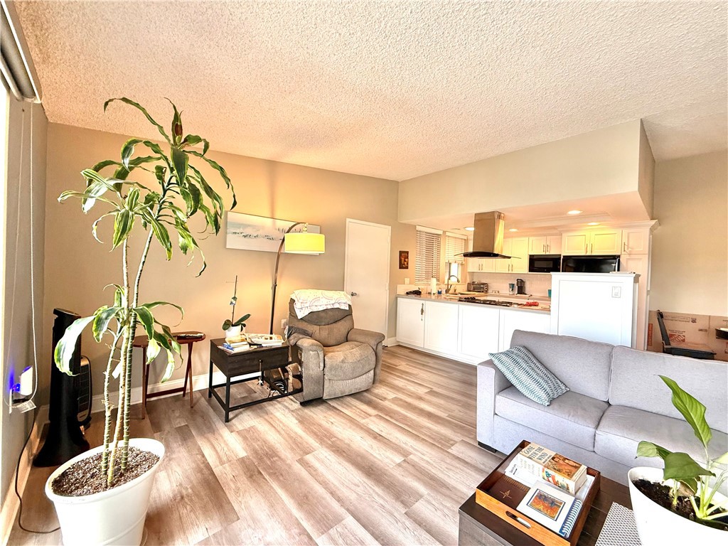 1860 McKinney Way 21J, Seal Beach CA 90740 - photo 5