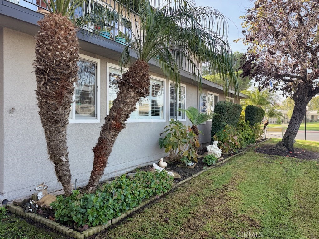 1860 McKinney Wy M15-21A, Seal Beach CA 90740 - photo 1