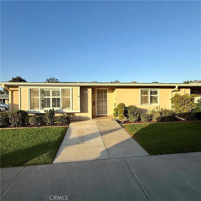 1871 Golden Rain Rd., M14-26D, Seal Beach