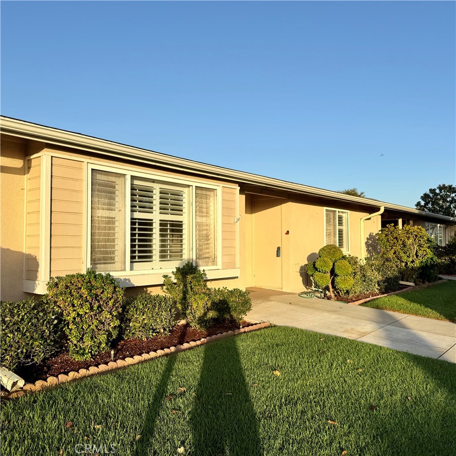 1871 Golden Rain Rd., M14-26D, Seal Beach CA 90740 - photo 2
