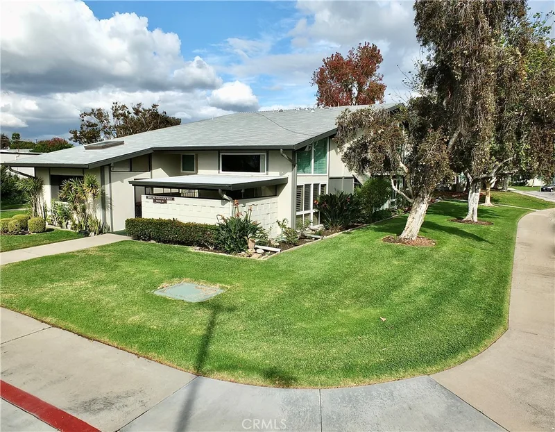 1891 McKinney Way 26B, Seal Beach, CA 90740