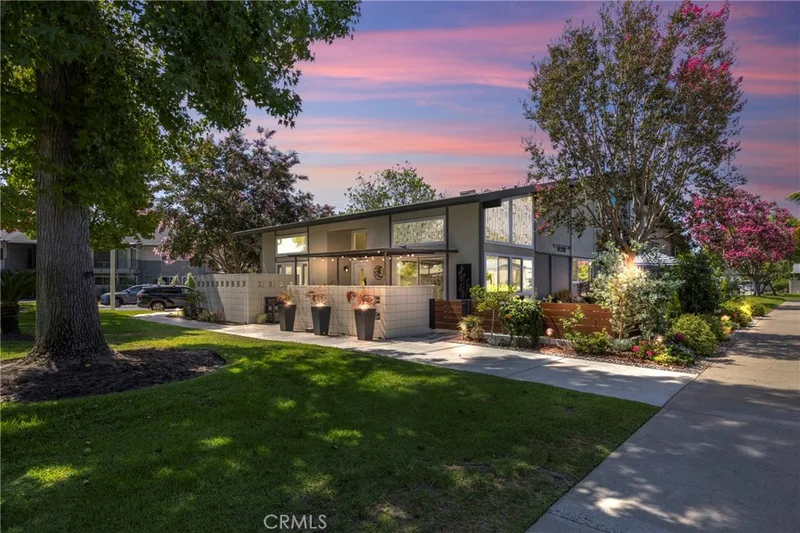 1891 McKinney Way M15 26C, Seal Beach