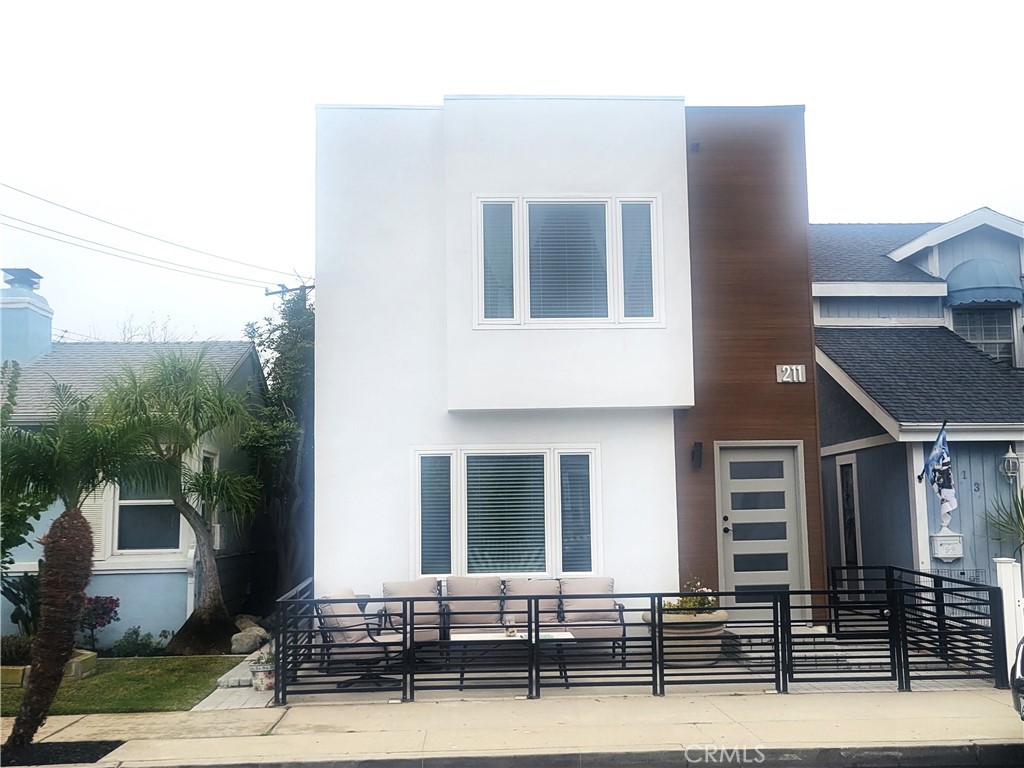 211 13th Street, Seal Beach CA 90740 - photo 1