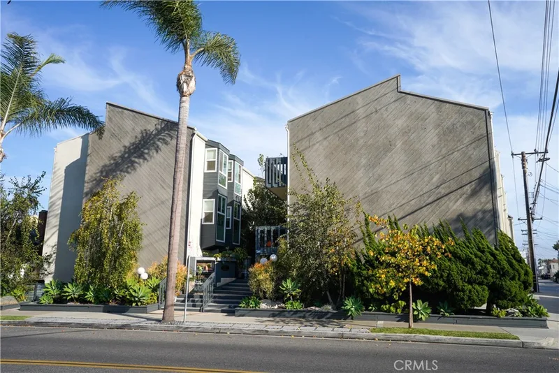 320 12th Street 12, Seal Beach, CA 90740