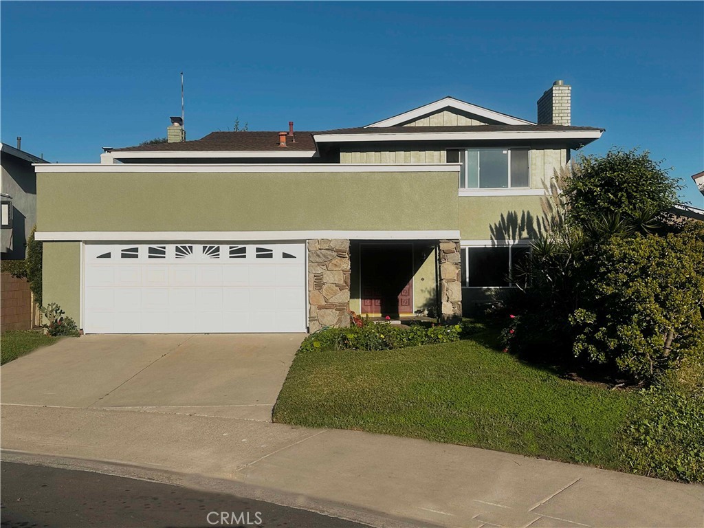 The "Stanford, Jr" Model in the prestigious area of College Park East - 3690 Marigold, Seal Beach CA 90740 - photo 1