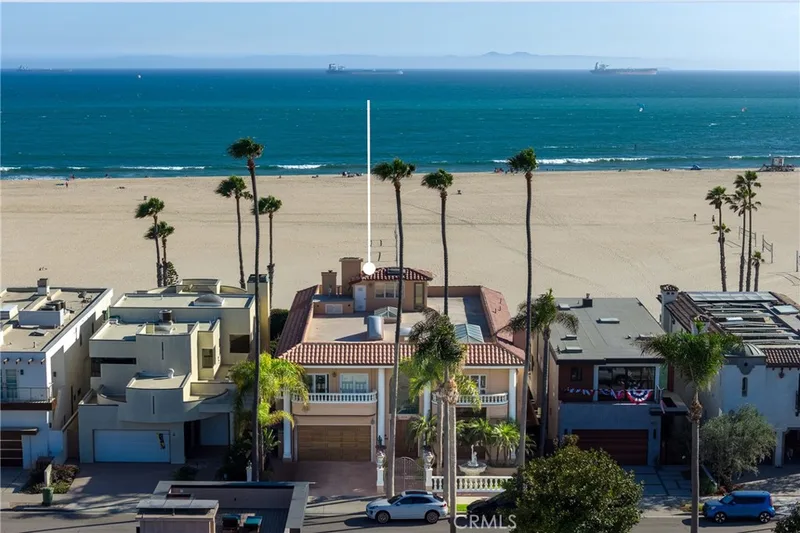 404 Ocean, Seal Beach, CA 90740