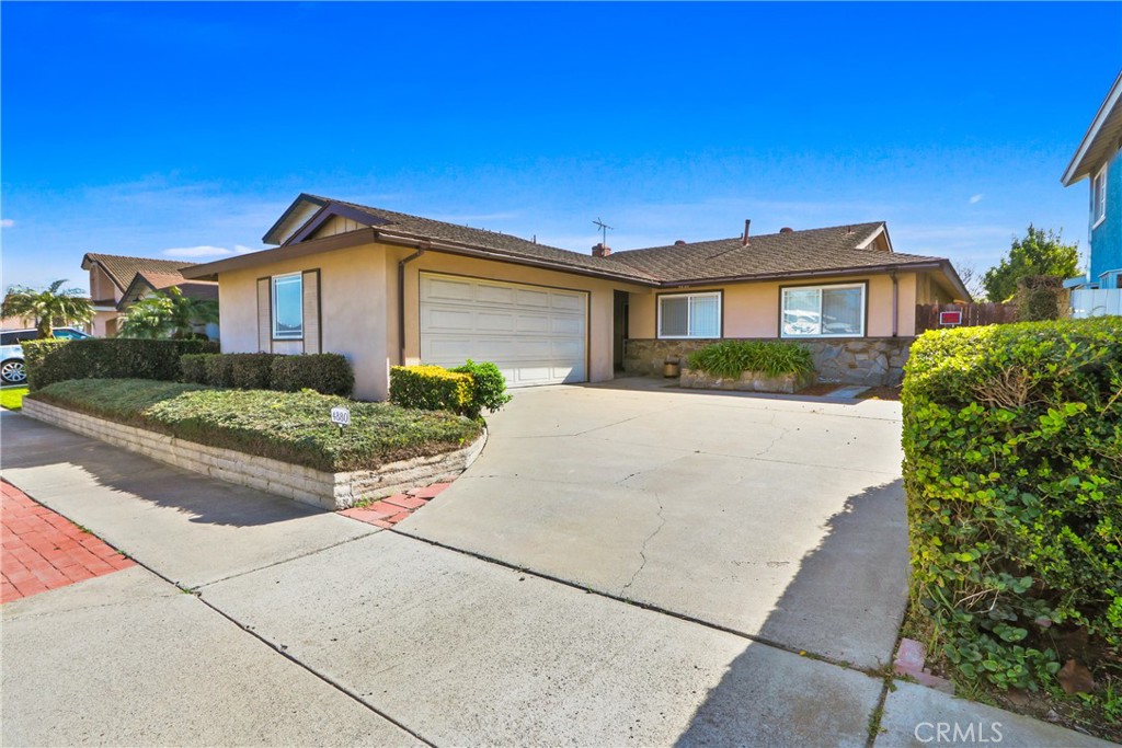 4880 Hazelnut Ave, Seal Beach CA 90740 - photo 1
