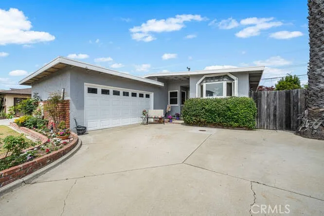 815 Marvista Avenue S, Seal Beach, CA 90740