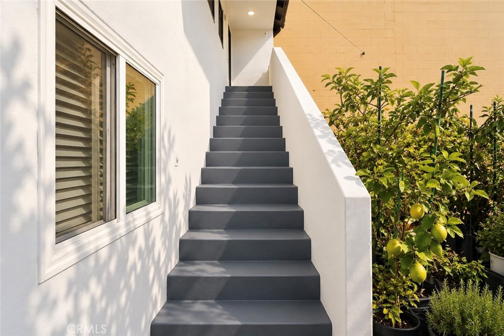 907 Electric, Seal Beach CA 90740 - photo 10