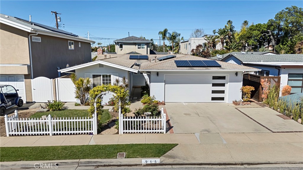 915 Coastline, Seal Beach CA 90740 - photo 1