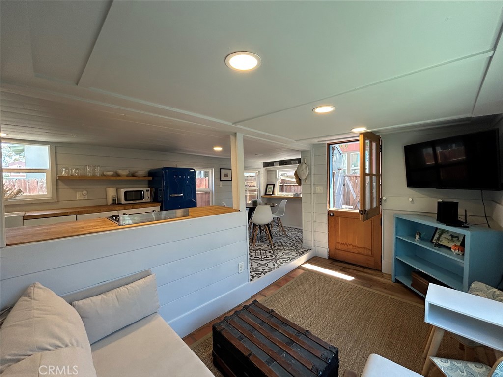98 Welcome Lane, Seal Beach CA 90740 - photo 9