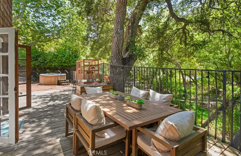 28622 Sycamore Drive, Silverado Canyon, CA 92676